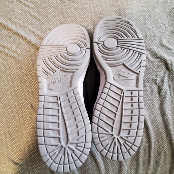 Authentic SB Dunk low OG QS medicon. Send offers - Picture 4 of 12